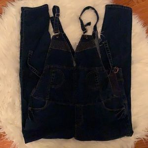 Maternity overalls